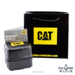 برند: Caterpillar (CAT) مدل: LO.111.21.137 سری: LO / Spirit Evo جنس قاب: پلی‌کربنات (Polycarbonate) سبک و مقاوم Galery Jam Tangan +1 قطر قاب: ۴۴٫۵ میلی‌متر Cat Watches ضخامت قاب: ۱۱.۵ میلی‌متر Cat Watches رنگ صفحه: مشکی با جزئیات زرد Galery Jam Tangan +1 جنس بند: سیلیکونی (Silicone) راحت و مقاوم Galery Jam Tangan +1 مقاومت در برابر آب: تا ۱۰۰ متر (۱۰ ATM) Galery Jam Tangan +1 مناسب برای: استفاده روزمره، استایل اسپرت، مردان فعال